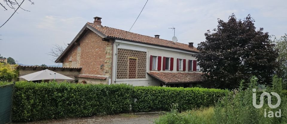 Barn conversion 8 rooms of 250 m² in Viarigi (14030)