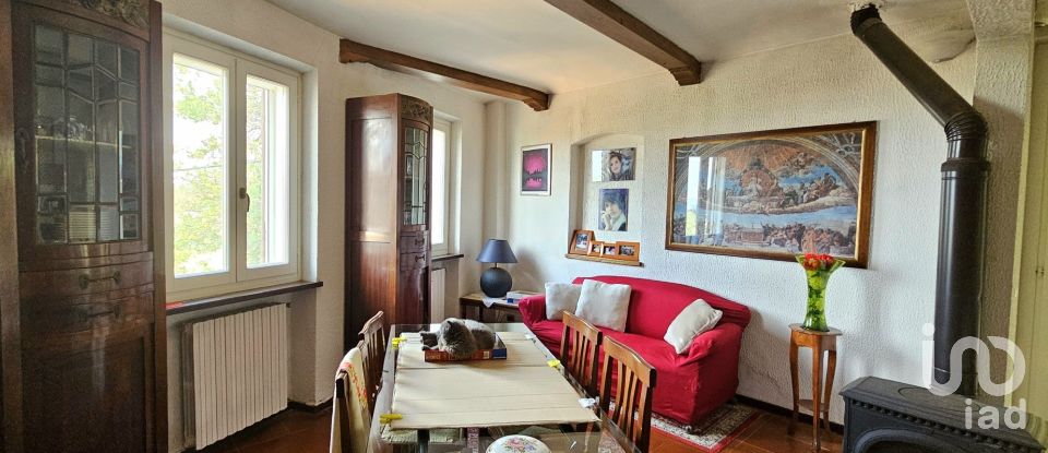 Barn conversion 8 rooms of 250 m² in Viarigi (14030)