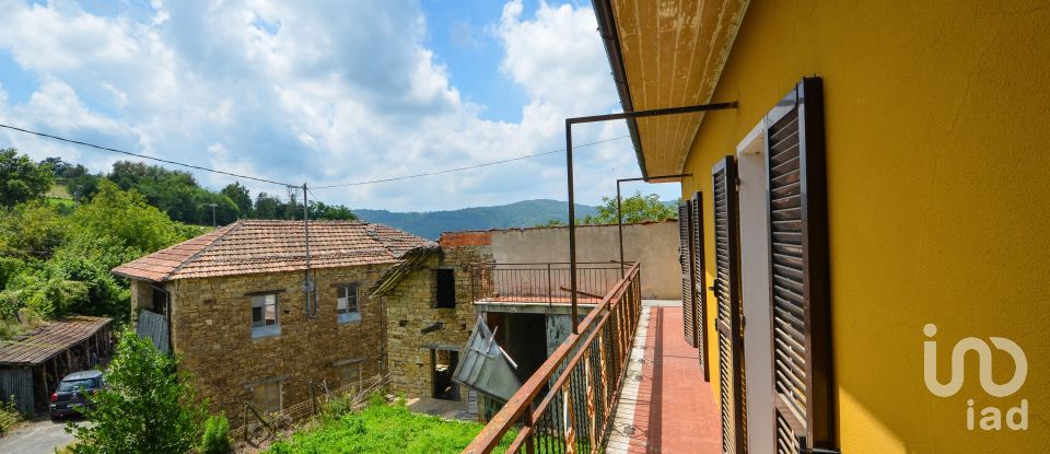 House 11 rooms of 200 m² in Prunetto (12077)