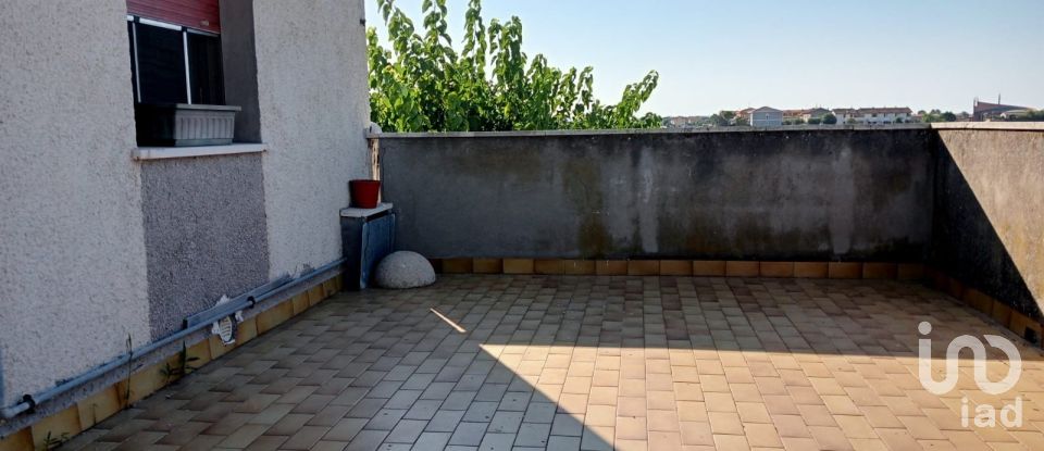 Villa 10 locali di 630 m² in Fano (61032)