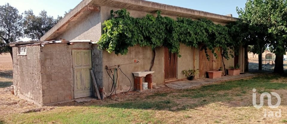 Farm 10 rooms of 630 m² in Fano (61032)