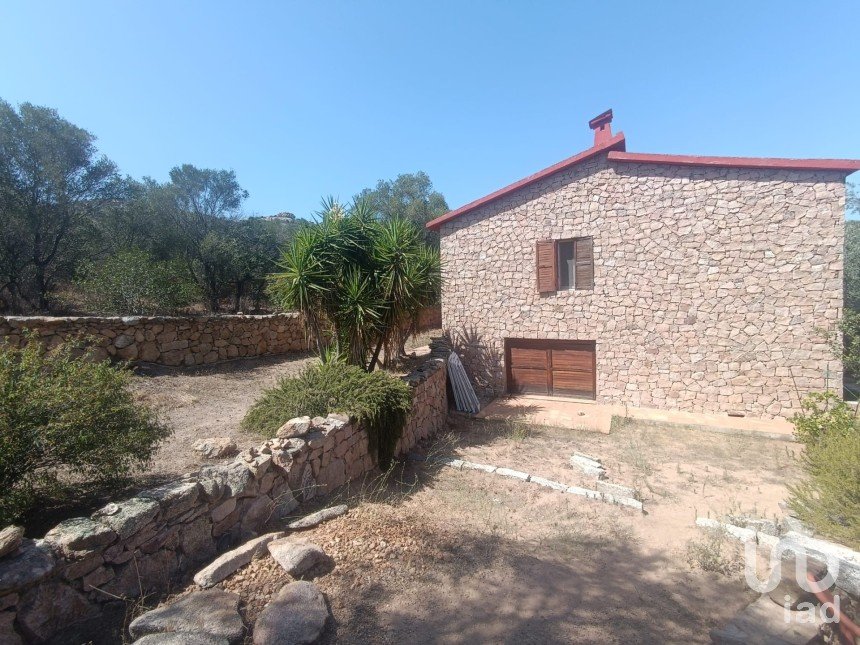 Farm 10 rooms of 188 m² in Olbia (07026)