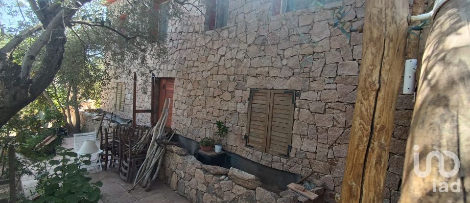 Farm 10 rooms of 188 m² in Olbia (07026)