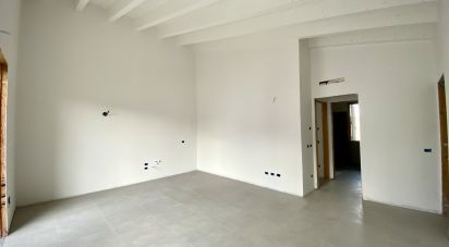 Attico / Mansarda / Loft 4 locali di 110 m² a Volta Mantovana (46049)