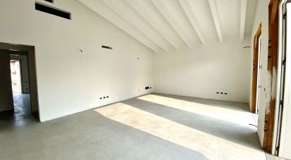 Attico / Mansarda / Loft 4 locali di 130 m² a Volta Mantovana (46049)