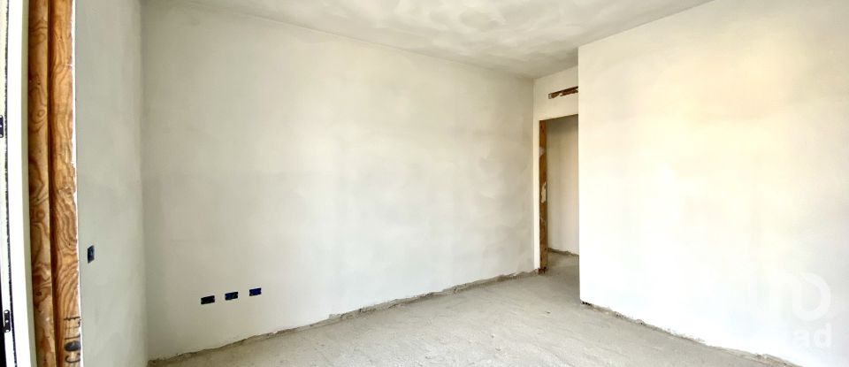 Varie superfici 4 locali di 140 m² a Volta Mantovana (46049)