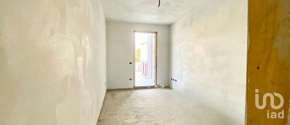 Varie superfici 4 locali di 140 m² a Volta Mantovana (46049)