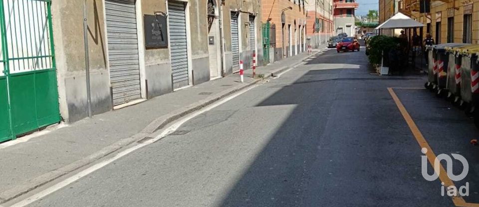 Attività locali di 120 m² in Genova (16155)