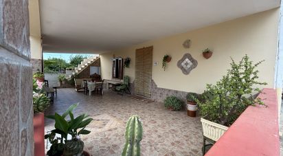 Villa 2 locali di 155 m² in Lizzano (74020)