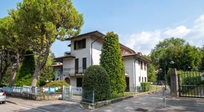 Three-room apartment of 77 m² in Sirmione (25019)
