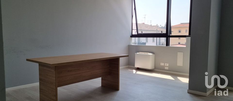 Ufficio di 12 m² in Verona (37136)