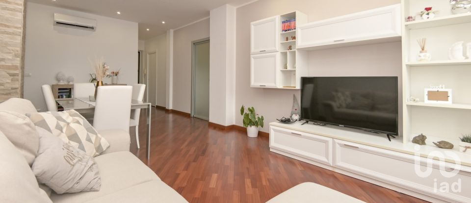 Four-room apartment of 105 m² in Torino (10149)