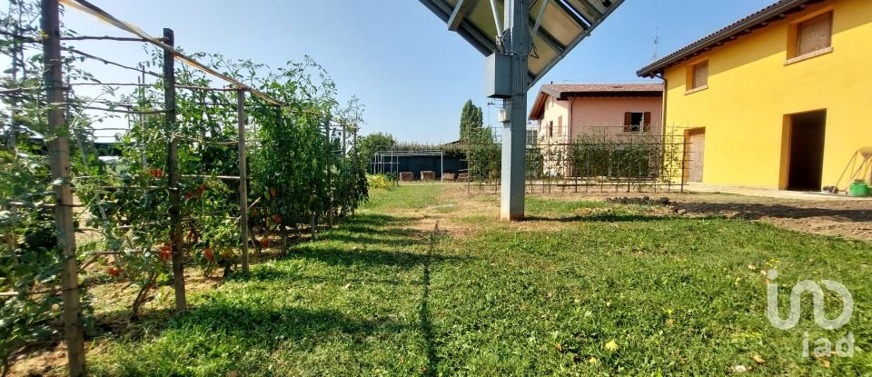 Villa 8 locali di 200 m² in Bagnolo in Piano (42011)