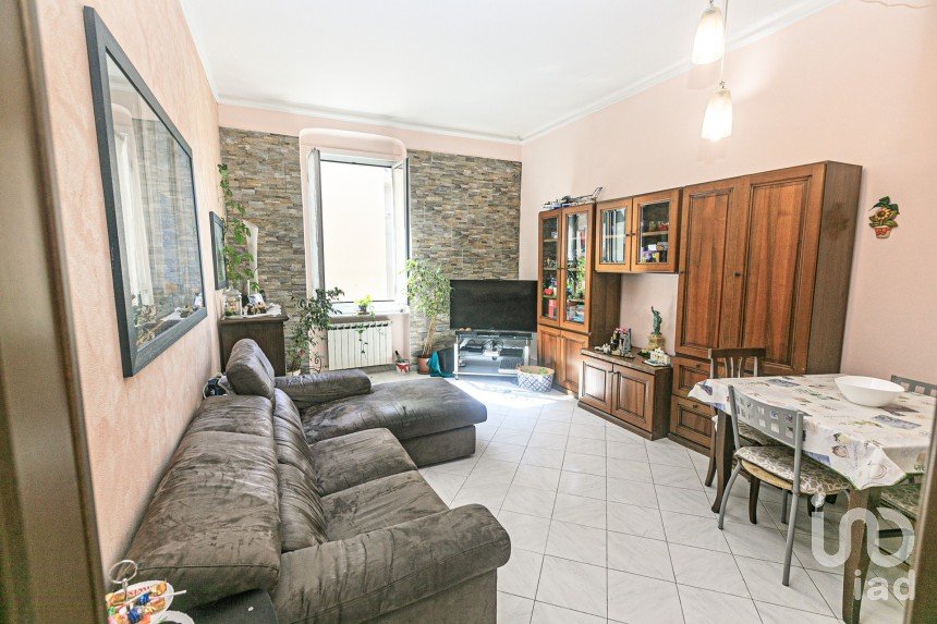 Four-room apartment of 110 m² in Genova (16151)