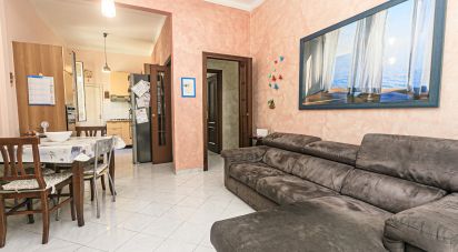 Four-room apartment of 110 m² in Genova (16151)