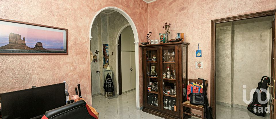 Four-room apartment of 110 m² in Genova (16151)