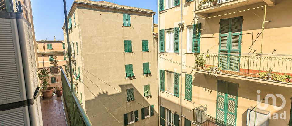 Four-room apartment of 110 m² in Genova (16151)