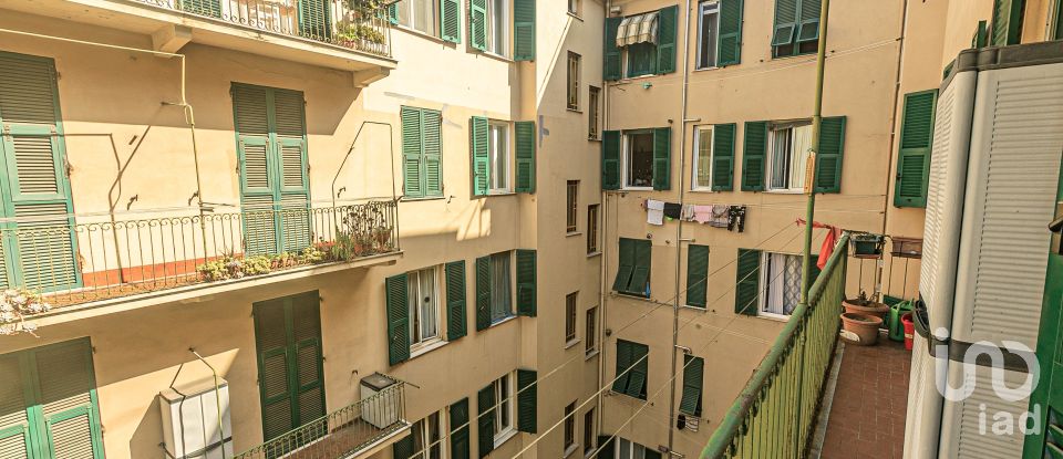 Four-room apartment of 110 m² in Genova (16151)