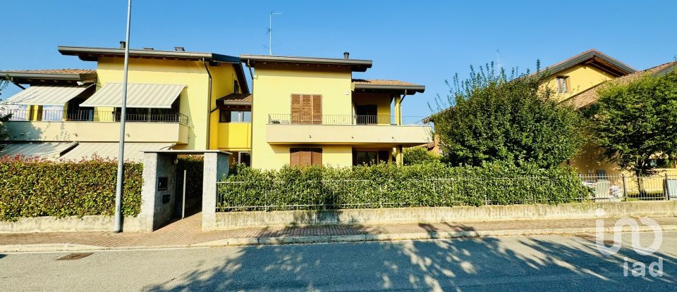 Three-room apartment of 105 m² in Triuggio (20844)