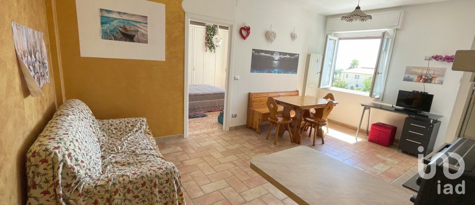 Three-room apartment of 64 m² in Santo Stefano al Mare (18010)