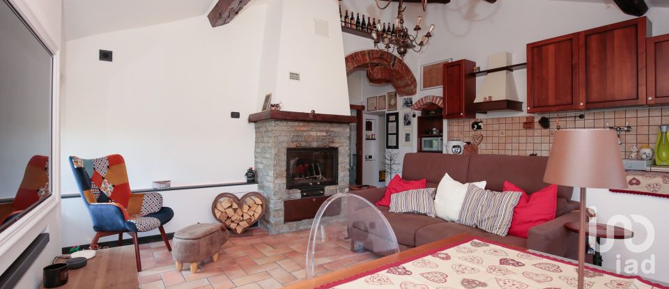 Barn conversion 5 rooms of 95 m² in Genova (16138)