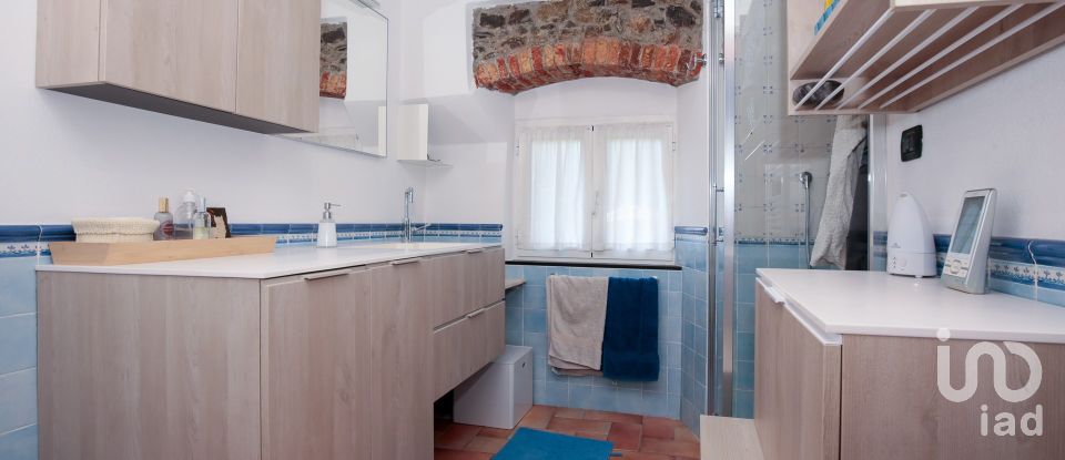 Barn conversion 5 rooms of 95 m² in Genova (16138)