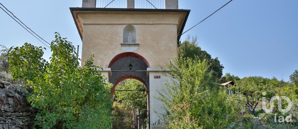 Barn conversion 5 rooms of 95 m² in Genova (16138)