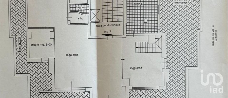 Immobile di prestigio 13 locali di 250 m² a Roma (00151)