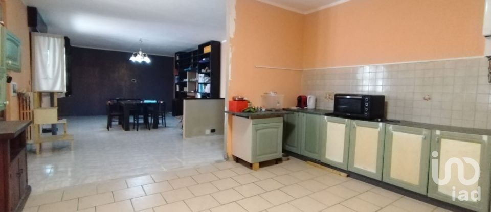 Appartamento 5 locali di 126 m² a Costanzana (13033)