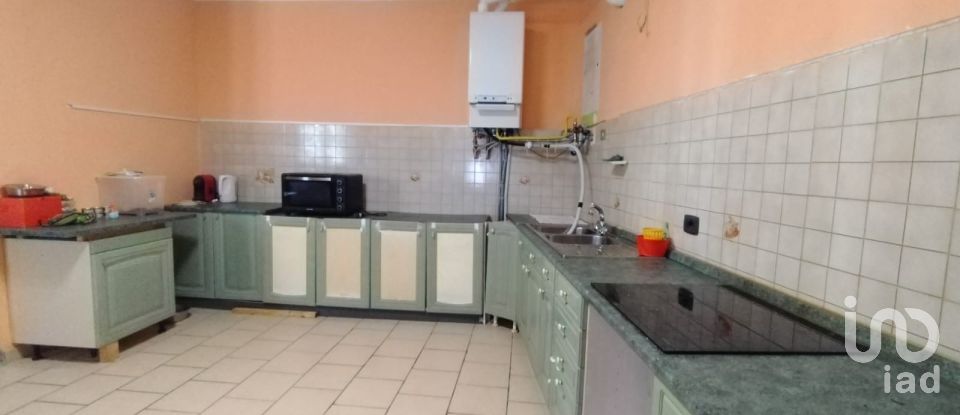 Appartamento 5 locali di 126 m² a Costanzana (13033)