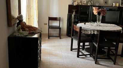 Casa di paese 12 locali di 420 m² in Castiglione a Casauria (65020)