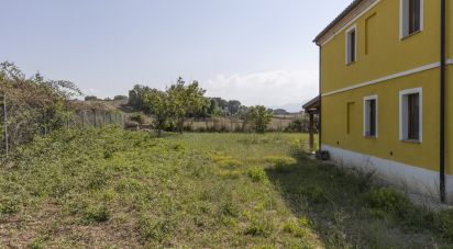 House 9 rooms of 151 m² in Cingoli (62011)