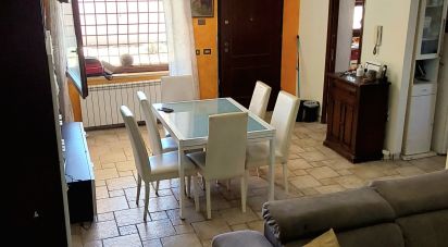 Town house 8 rooms of 210 m² in Pomezia (00071)