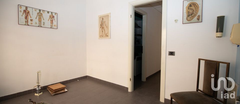 Bilocale di 80 m² a Roma (00175)