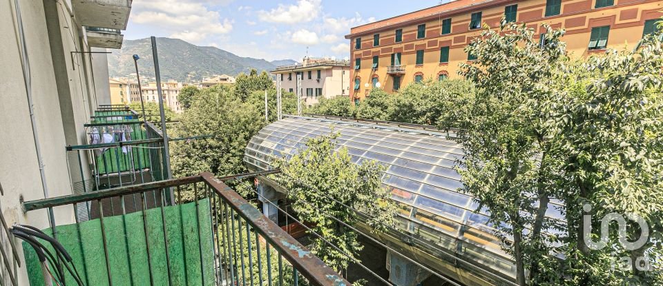 Appartamento 6 locali di 83 m² a Genova (16151)