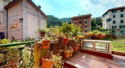 Farm 8 rooms of 145 m² in Genova (16155)