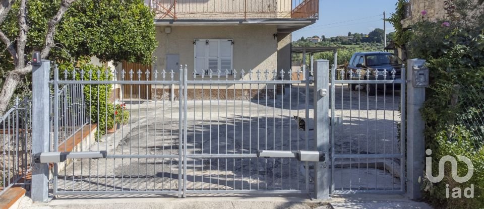 Rustico 0 locali di 130 m² in Cingoli (62011)