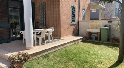 Casa indipendente 9 locali di 185 m² in Giulianova (64021)