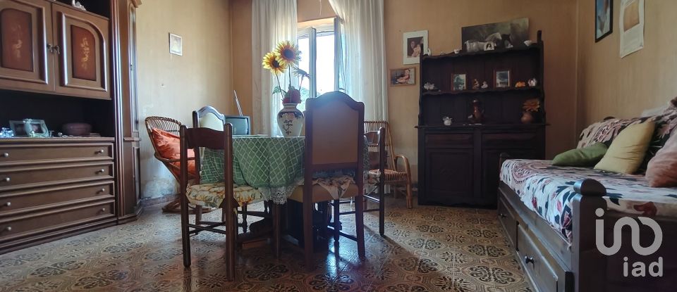 Town house 7 rooms of 232 m² in Alatri (03010)