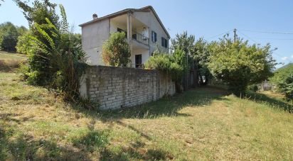 Town house 7 rooms of 232 m² in Alatri (03010)