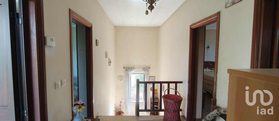 Town house 7 rooms of 232 m² in Alatri (03010)