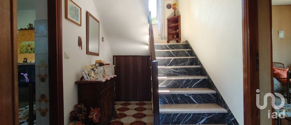 Town house 7 rooms of 232 m² in Alatri (03010)