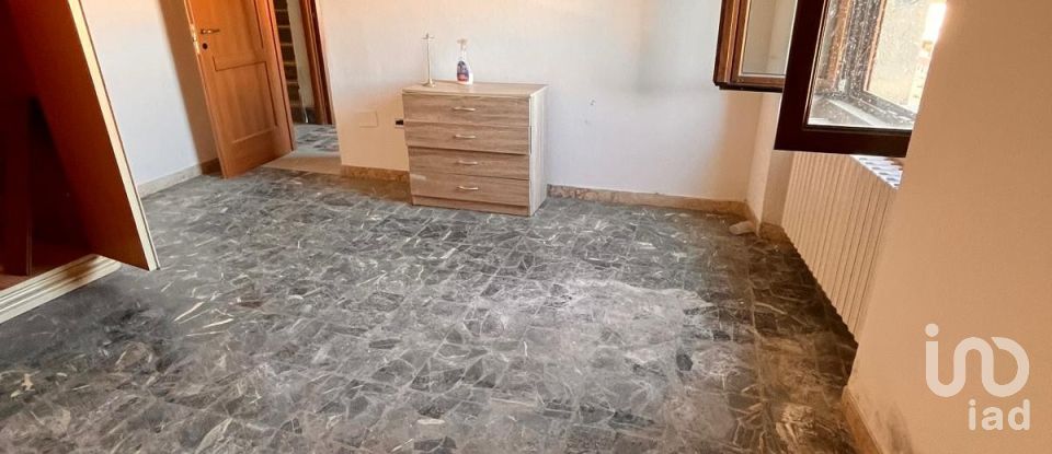 Appartamento 0 locali di 45 m² a Nuoro (08100)