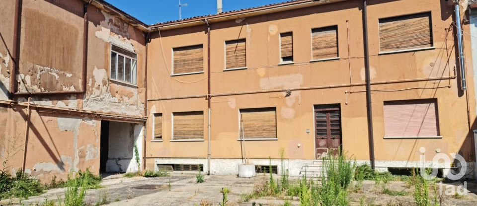 Block of flats in Bovolone (37051) of 550 m²