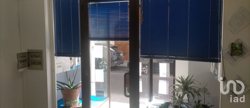 Shop / premises commercial of 48 m² in Ancona (60131)