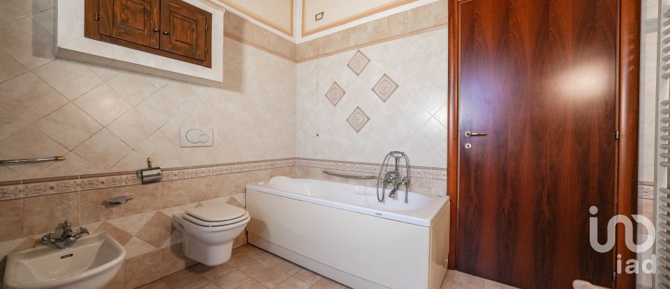 Casa 6 locali di 269 m² in Migliarino (44027)