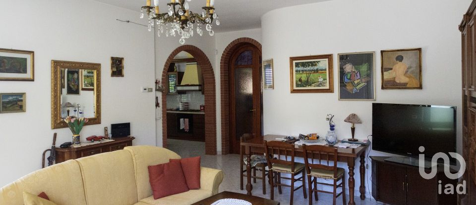 Casa indipendente 8 locali di 127 m² in Mosciano Sant'Angelo (64023)