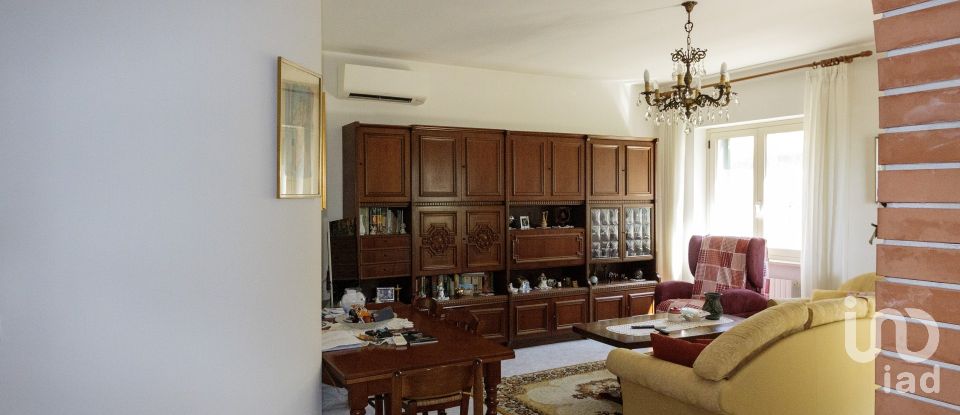 Casa indipendente 8 locali di 127 m² in Mosciano Sant'Angelo (64023)