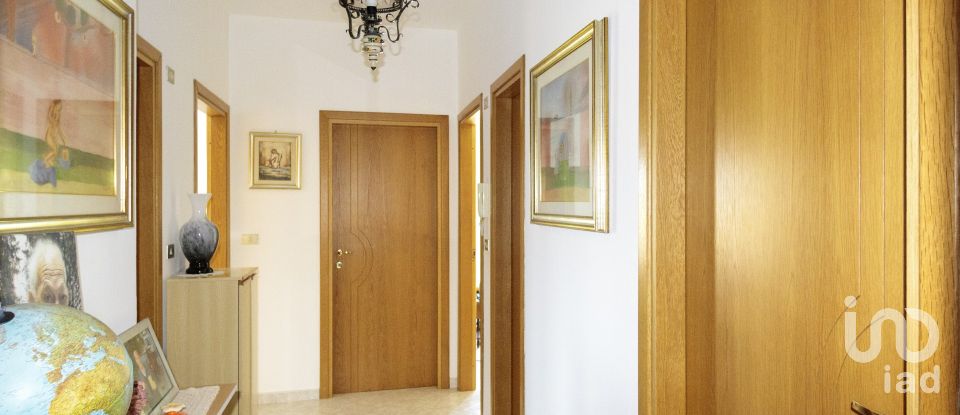 Casa indipendente 8 locali di 127 m² in Mosciano Sant'Angelo (64023)