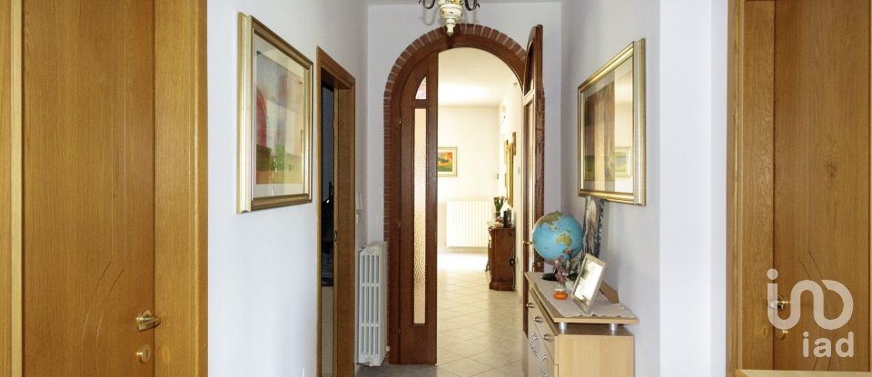 Town house 8 rooms of 127 m² in Mosciano Sant'Angelo (64023)